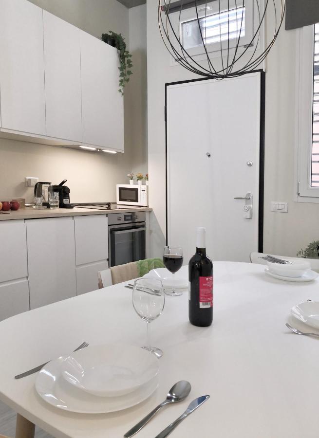 Luxury Apartment Near Niguarda Graziano39 Милано Екстериор снимка